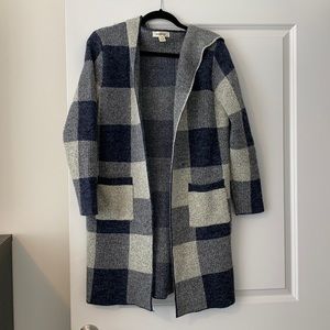 Relaxed wool sweater